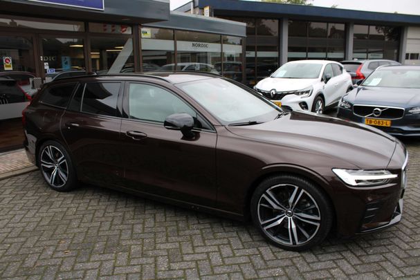 Volvo V60 T4 R Design 155 kW image number 10