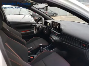 Car image 29