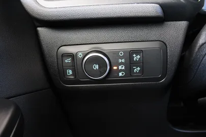 Car image 32