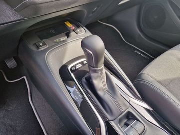 Car image 14