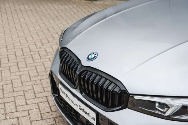 BMW 320 e Touring 150 kW image number 27