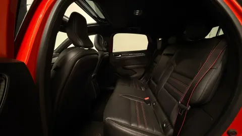 Car image 28