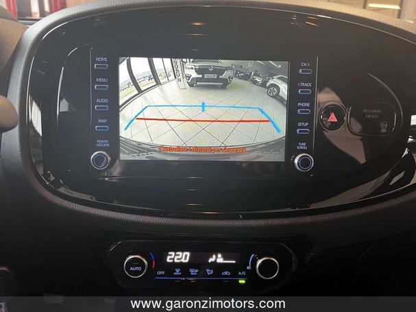 Toyota Aygo X 1.0 VVT-i 53 kW image number 16