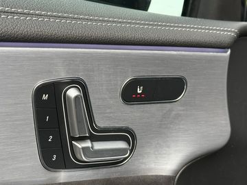 Car image 38