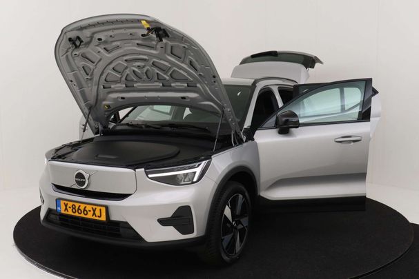 Volvo XC40 Single Motor Essential 175 kW image number 15