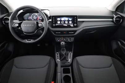 Car image 30