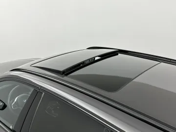 Car image 43