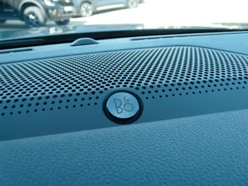 Car image 35