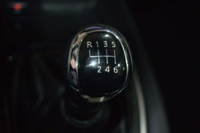 Car image 35