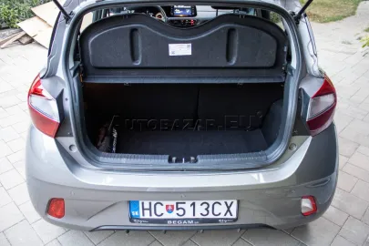 Car image 31