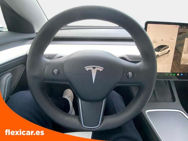 Tesla Model 3 AWD 350 kW image number 14