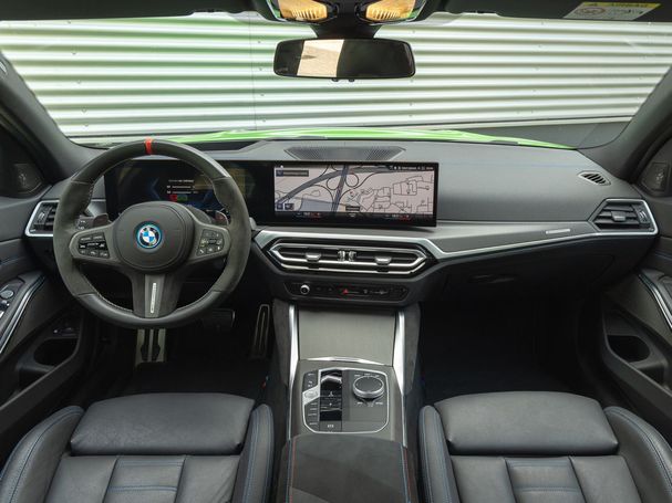 BMW 330 e 215 kW image number 20