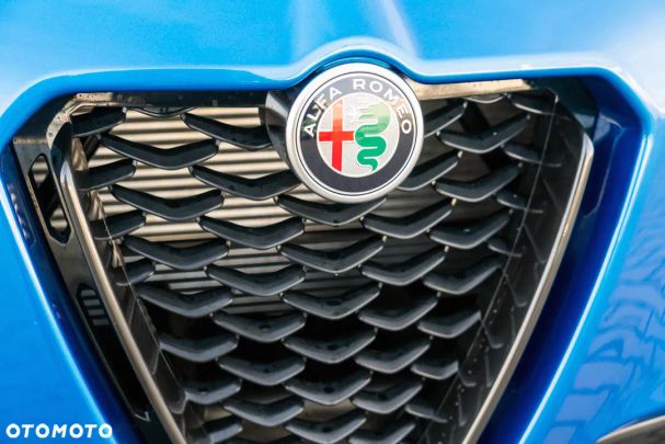 Alfa Romeo Stelvio 2.0 Turbo Q4 206 kW image number 3