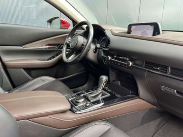 Car image 30