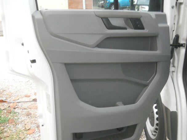 Volkswagen Crafter 35 TDI 103 kW image number 9