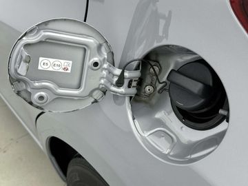 Car image 37