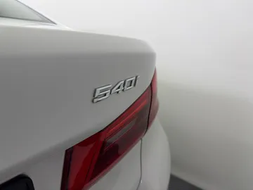 Car image 45