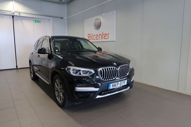 BMW X3 xDrive30e M 216 kW image number 2