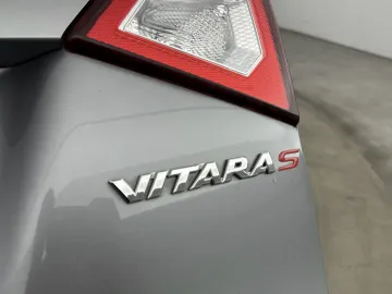 Car image 28