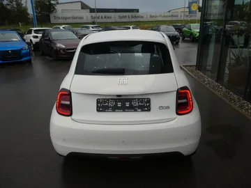 Car image 31