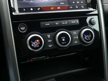 Car image 37