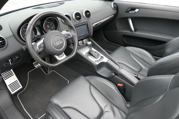 Audi TT RS 2.5 TFSI quattro S tronic 250 kW image number 20