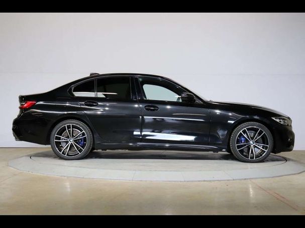 BMW 330 e M Sport 215 kW image number 3