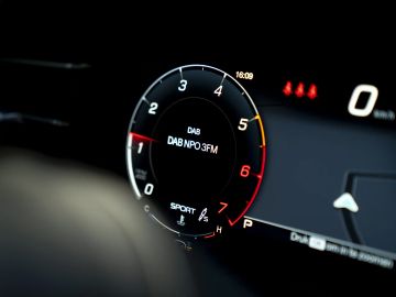 Car image 47