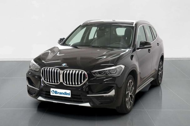 BMW X1 sDrive18d xLine 110 kW image number 1