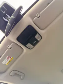 Car image 29