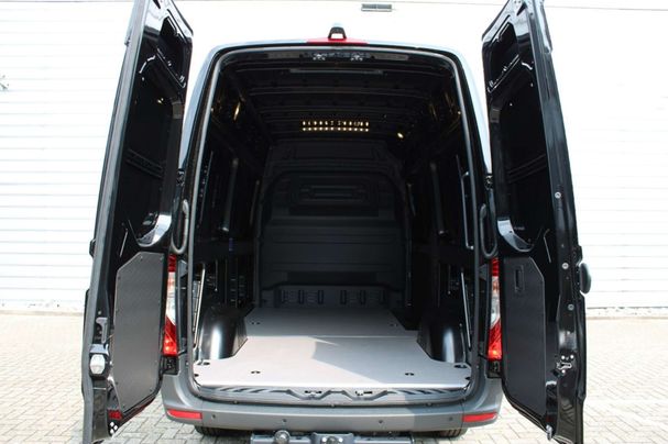 Mercedes-Benz Sprinter 319 RWD 140 kW image number 17