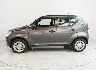 Car image 3