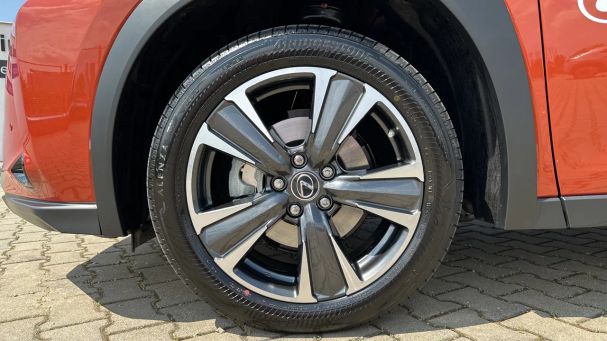 Lexus UX 135 kW image number 11