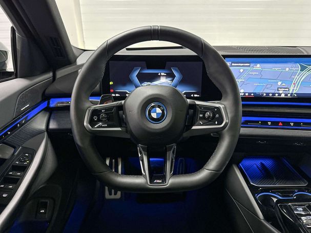 BMW i5 eDrive40 M Sport 250 kW image number 14