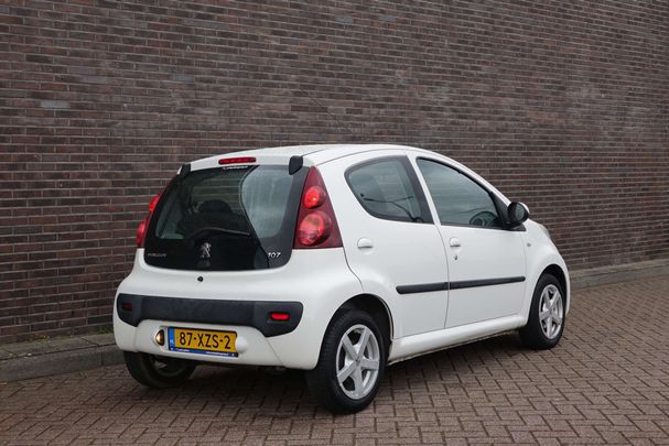 Peugeot 107 50 kW image number 7