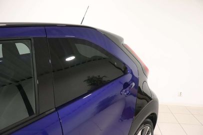 Car image 31