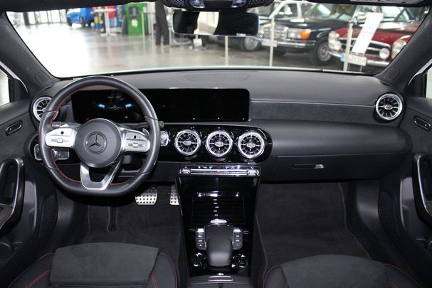 Mercedes-Benz A 180 100 kW image number 9