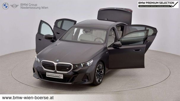 BMW i5 M60 xDrive 442 kW image number 11