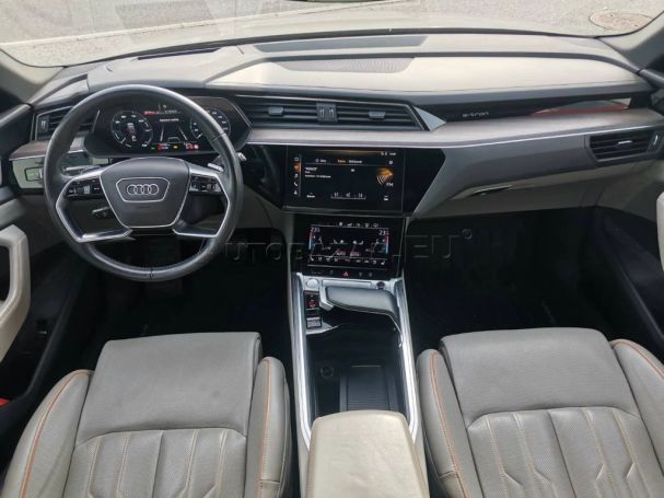 Audi e-tron 55 quattro S-line 300 kW image number 7