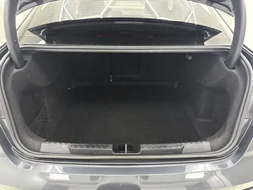 Car image 36