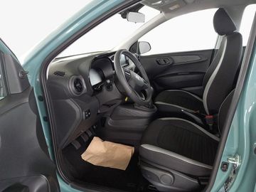 Car image 11