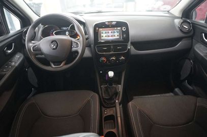 Car image 26