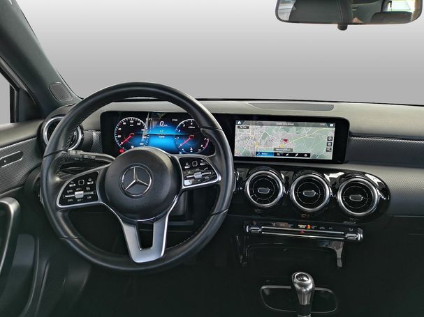 Mercedes-Benz A 180 100 kW image number 20