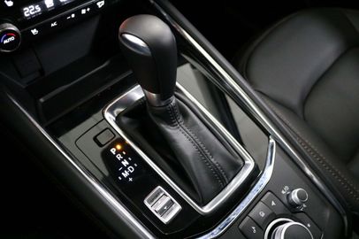 Car image 25