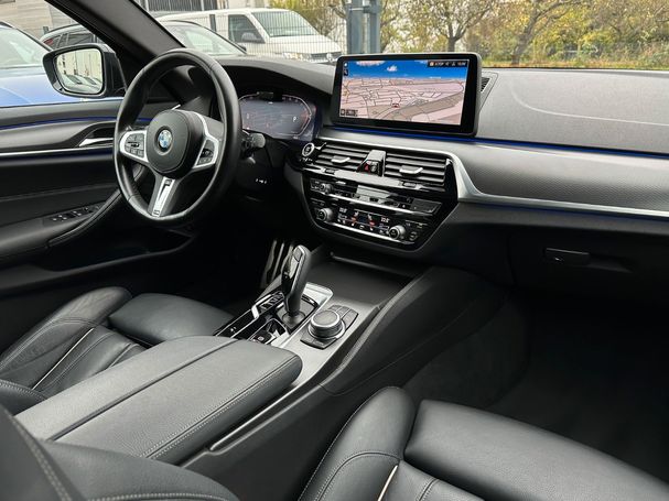 BMW 530d Touring M xDrive 210 kW image number 26