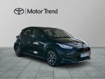 Car image 2