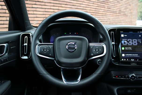 Volvo XC40 B4 Plus Dark 145 kW image number 7