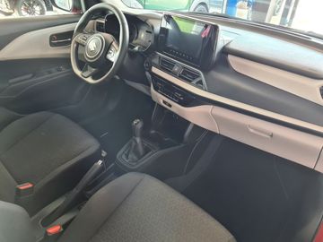 Car image 10