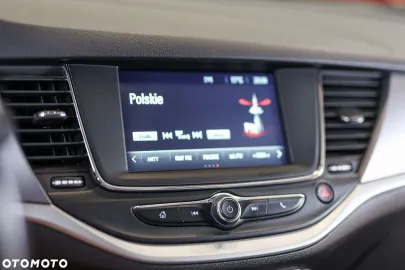 Car image 40
