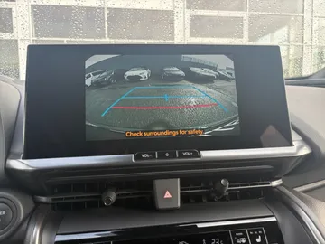 Car image 22